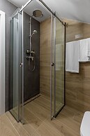 KONTRAKT Boutique Hotel