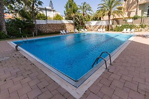 Top Tier Apartment with Swimming Pool