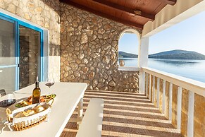 Villa Otus