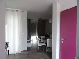 Luxurious 2-bed Appartment in Mandre With Pool