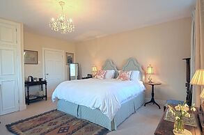 Ingram House Bed & Breakfast