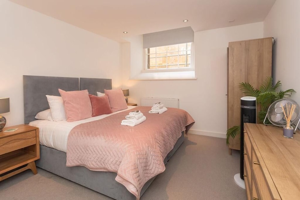 Kensington Chapel Apartments in Bath