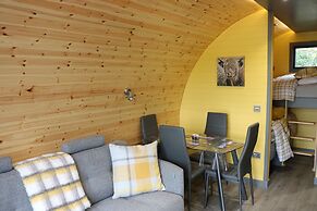 Glampods - 5 Berth Glamping Pod Elgin
