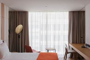 Lumen Hotel & The Lisbon Light Show