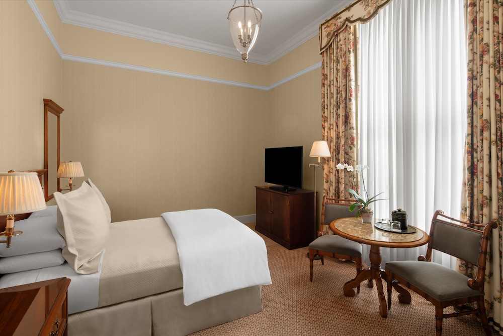 Capital Hotel