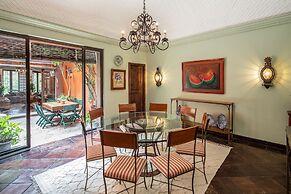 HOLT - Casa Parque Juárez