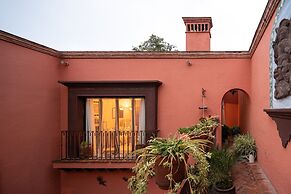 HOLT - Casa Parque Juárez