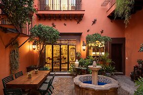 HOLT - Casa Parque Juárez