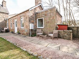 Gairnlea Cottage