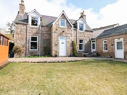 Gairnlea House