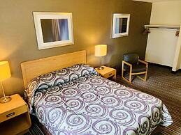 Toronto Lakeshore Hotel