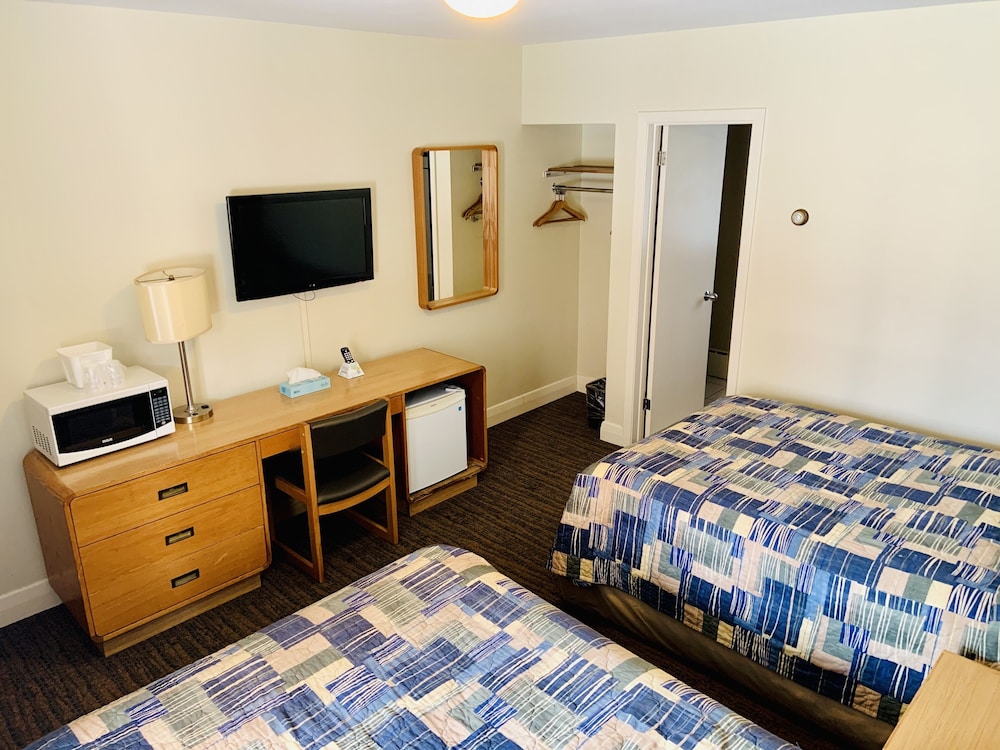 Toronto Lakeshore Hotel