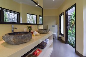 Villa Cahaya