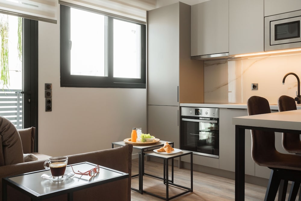 LUX&EASY Athens Downtown Apartments
