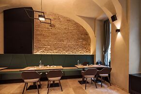 Hotel CUBE Prague