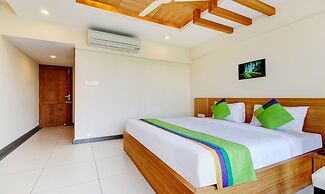 Treebo Park - 500M From Medical College