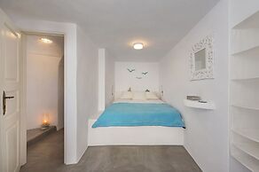 White Cave Private Villa