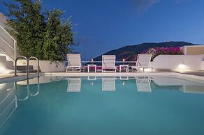 White Cave Private Villa