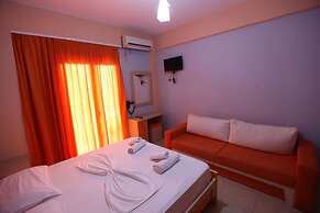 Karos Hotel Llaman