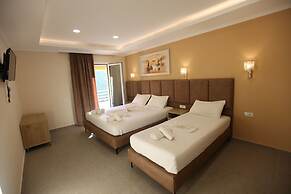 Karos Hotel Llaman