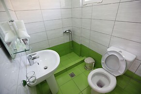Karos Hotel Llaman