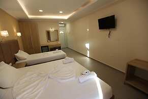 Karos Hotel Llaman
