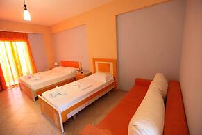 Karos Hotel Llaman