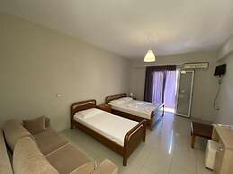Karos Hotel Llaman