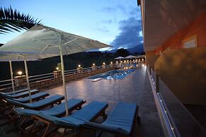 Karos Hotel Llaman