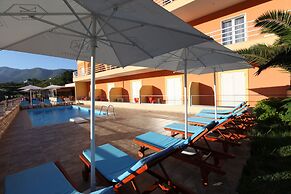 Karos Hotel Llaman