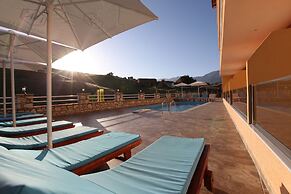Karos Hotel Llaman