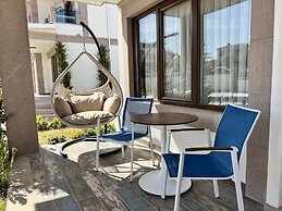 Cunda Rota Seaside