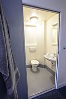 Belmont Apartments and Rooms