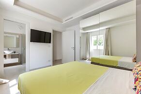 2083 Villa Gea