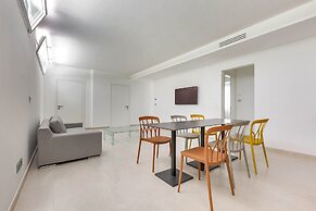 2083 Villa Gea