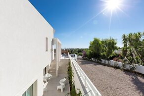 2083 Villa Gea