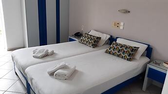 Blue Sky Hotel