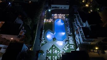 Blue Sky Hotel