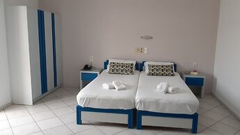 Blue Sky Hotel