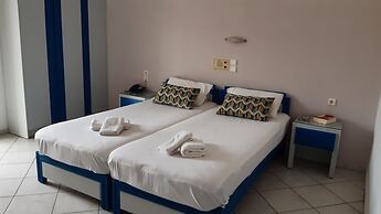 Blue Sky Hotel