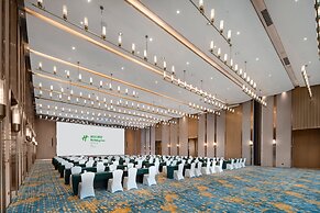 Holiday Inn Fuyang by IHG