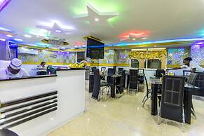 Banana Hotel