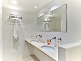 La Maison Kalogera
