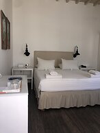 La Maison Kalogera