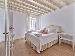 La Maison Kalogera