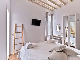 La Maison Kalogera