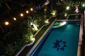 3 Bedroom Authentic Villa In Canggu