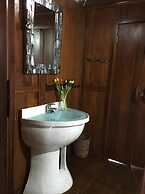 3 Bedroom Authentic Villa In Canggu