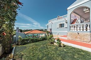 Villa Cadre - 5BR w Private Pool & Snooker Table