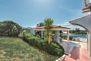 Villa Cadre - 5BR w Private Pool & Snooker Table